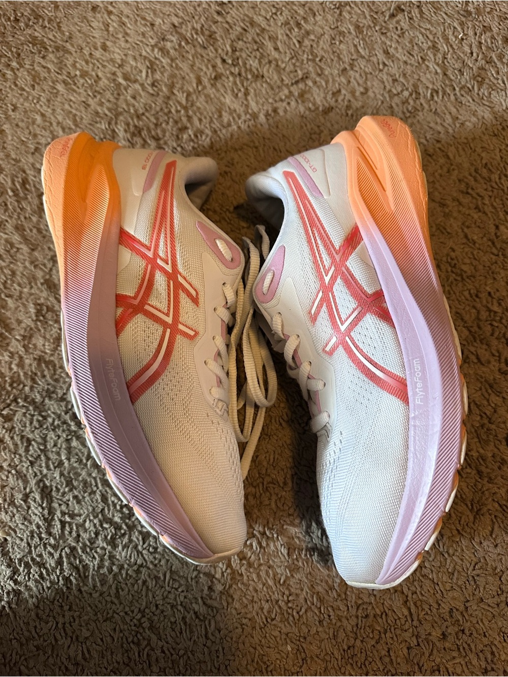 asics gt-1000 13 women size 8.5 white coral